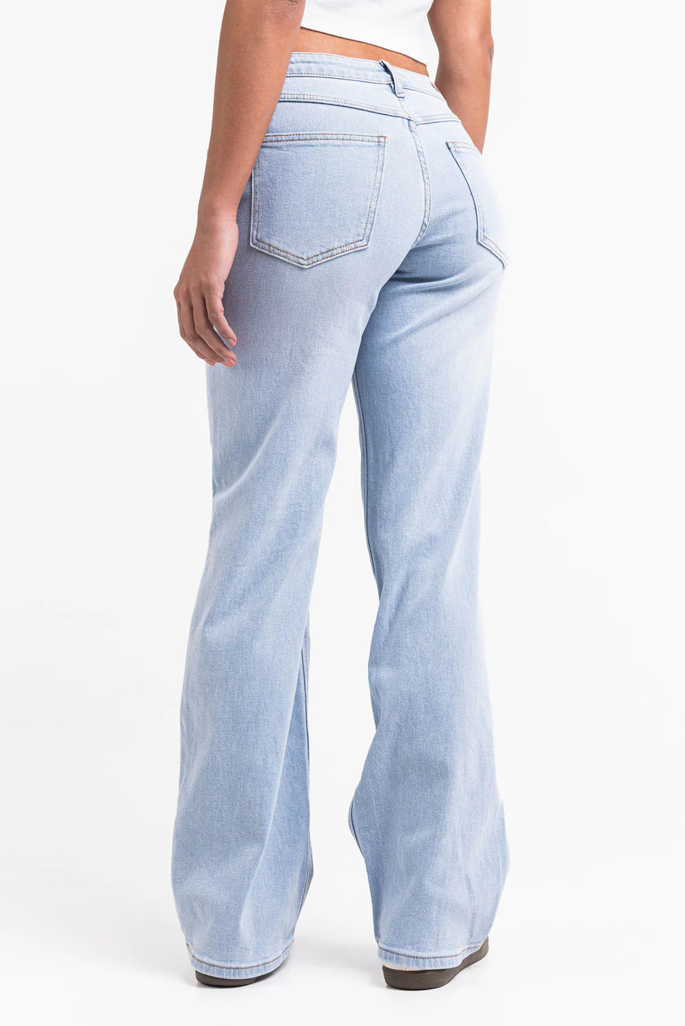 Dina 02Low Rette Jeans - Bleach Blue - Image 2