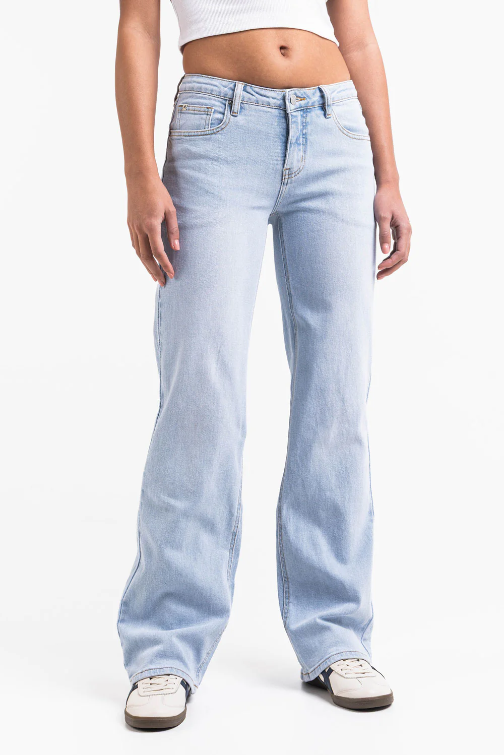 Dina 02Low Rette Jeans - Bleach Blue - Image 4