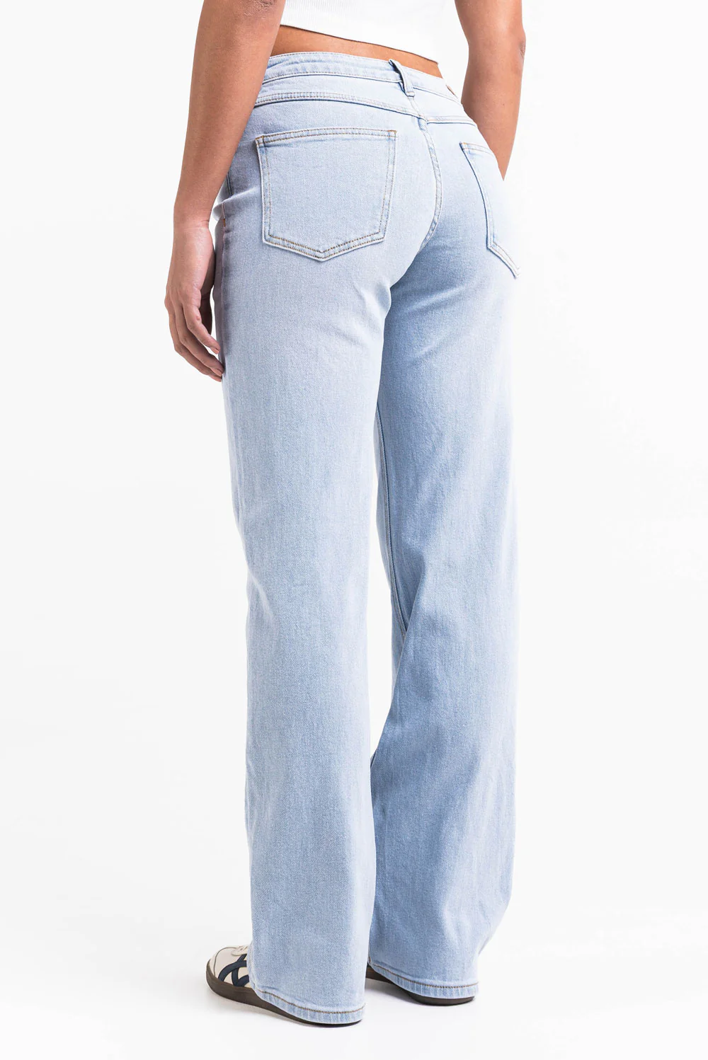 Dina 02Low Rette Jeans - Bleach Blue - Image 7