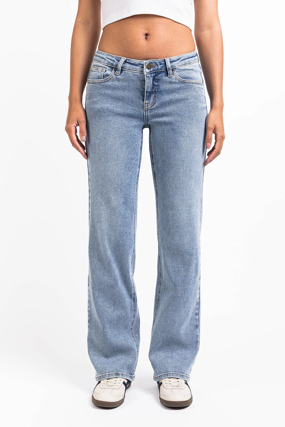 Dina 03Low Rette Jeans - Mid Blue