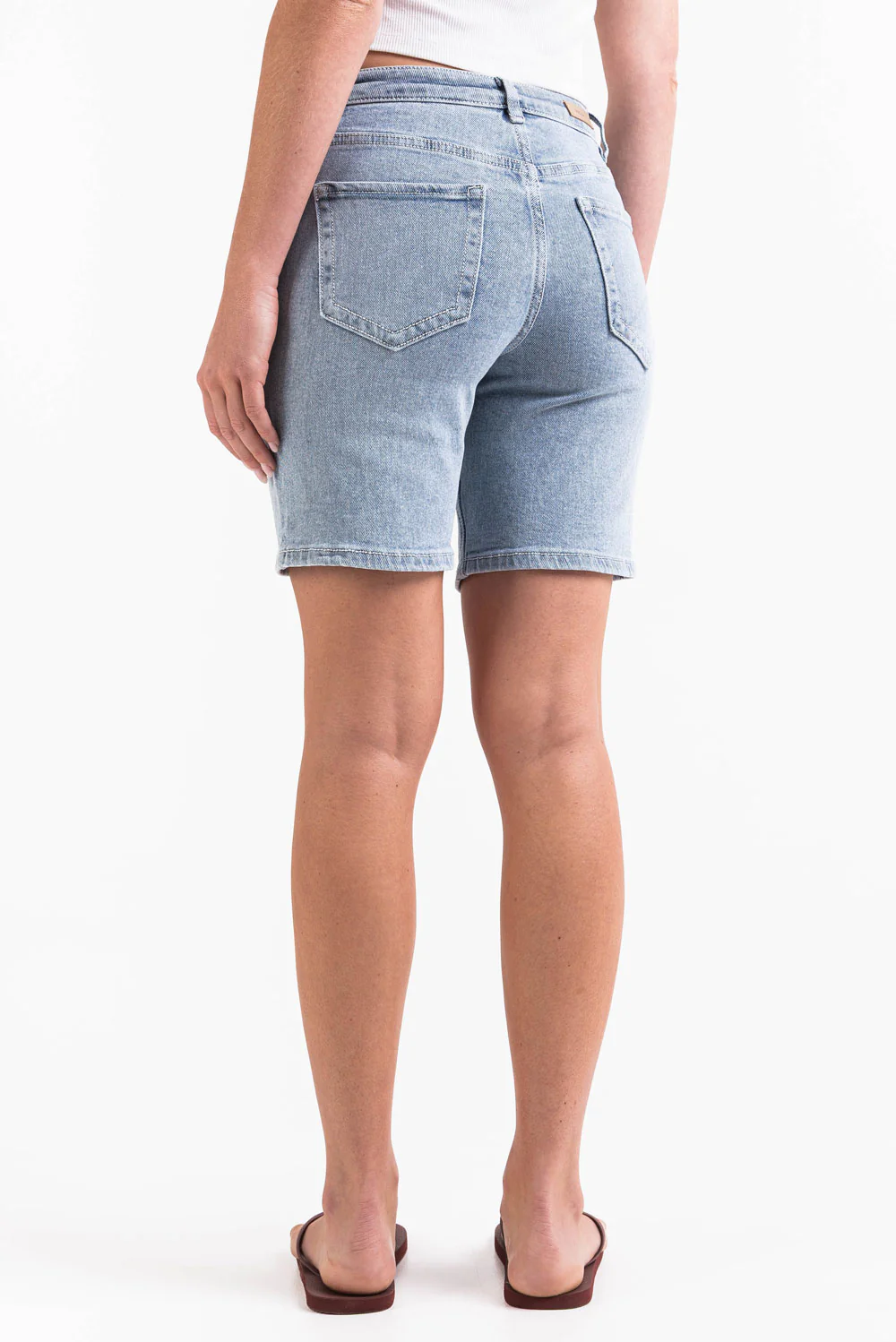 Disa 02Mid 20cm Rette Jeansshorts - Bleach Blue - Image 8