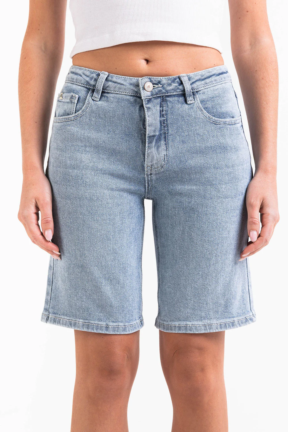 Disa 02Mid 25cm Rette Jeansshorts - Bleach Blue - Image 4