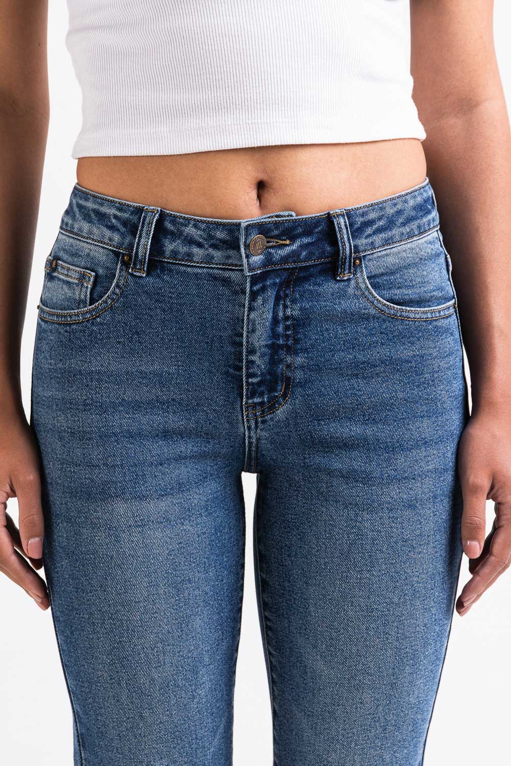 Taylor 02Mid Bootcut Jeans - Classic Blue - Image 3