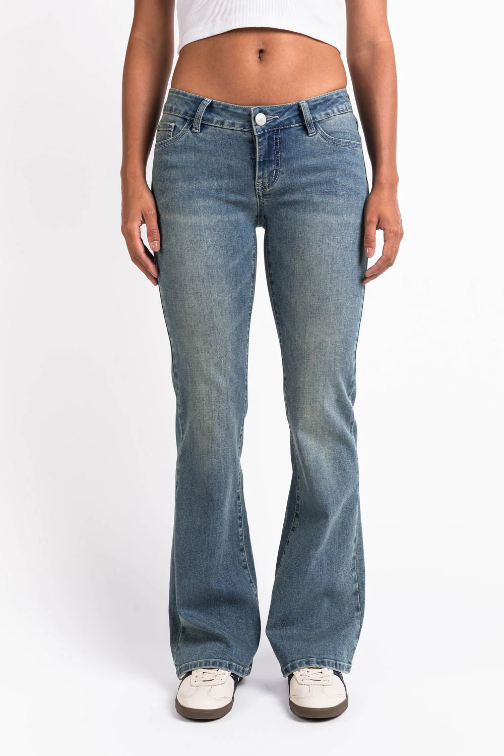 Taylor 02UltraLow Bootcut Jeans - Worn Blue Origin - Image 2